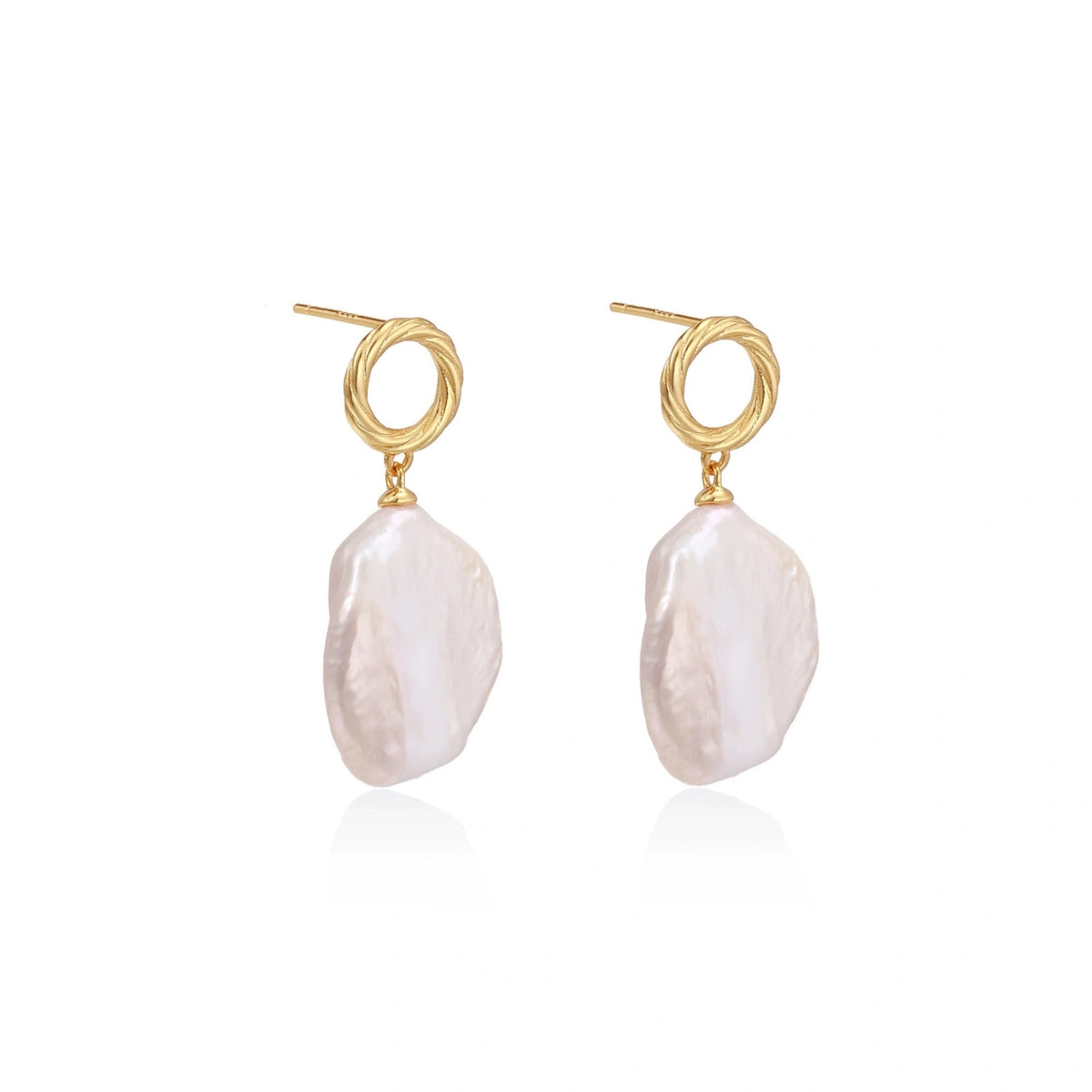 Pearl Glow Drop Earrings